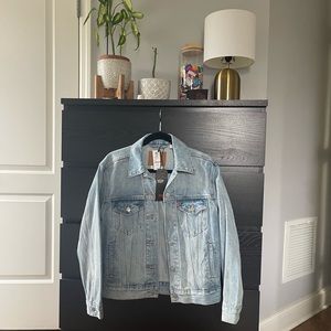 Levis exboyfriend trucker jacket